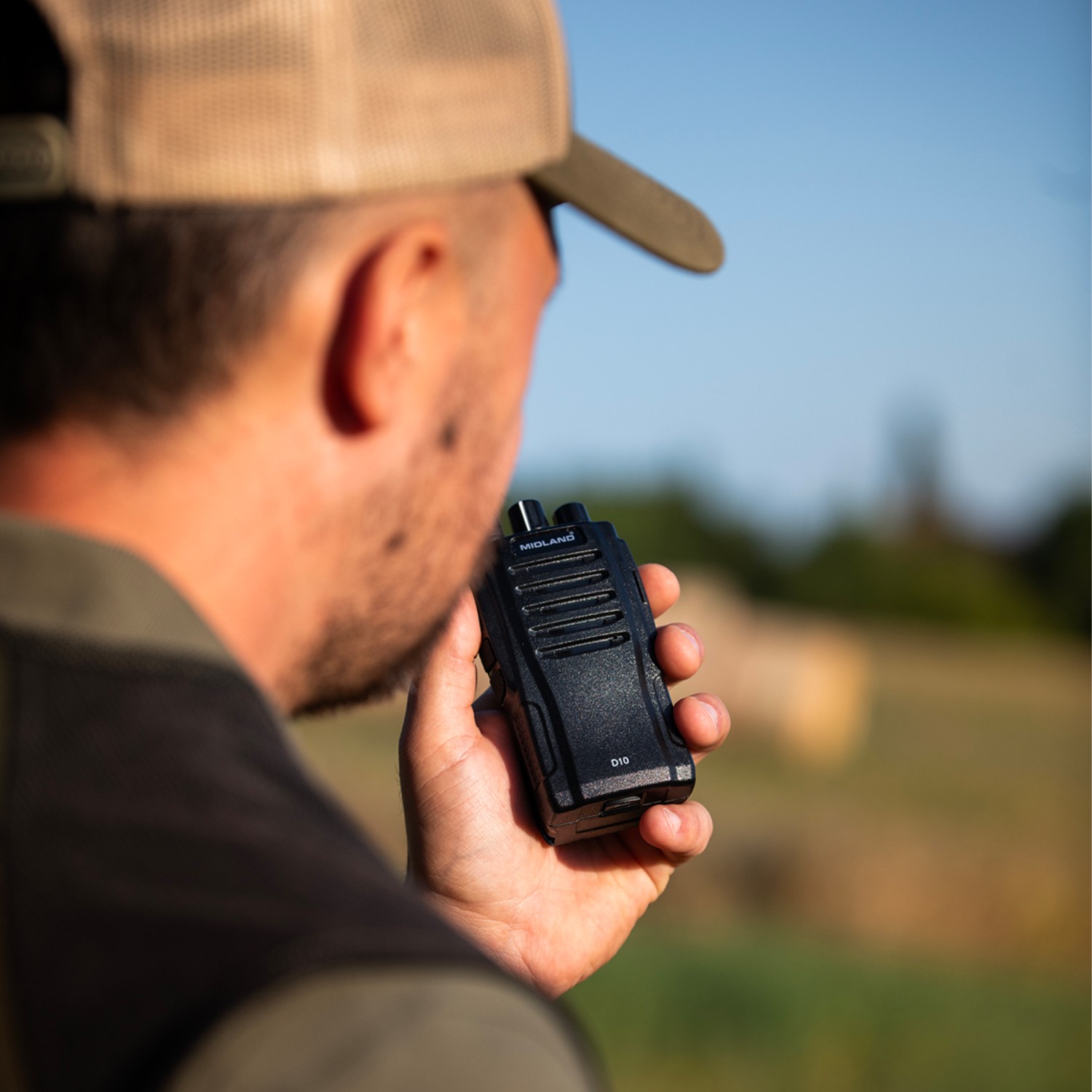 Midland Radio DMR/PMR Digital/Analogue Radio D10 (50 hr battery) (Single) - Image 2